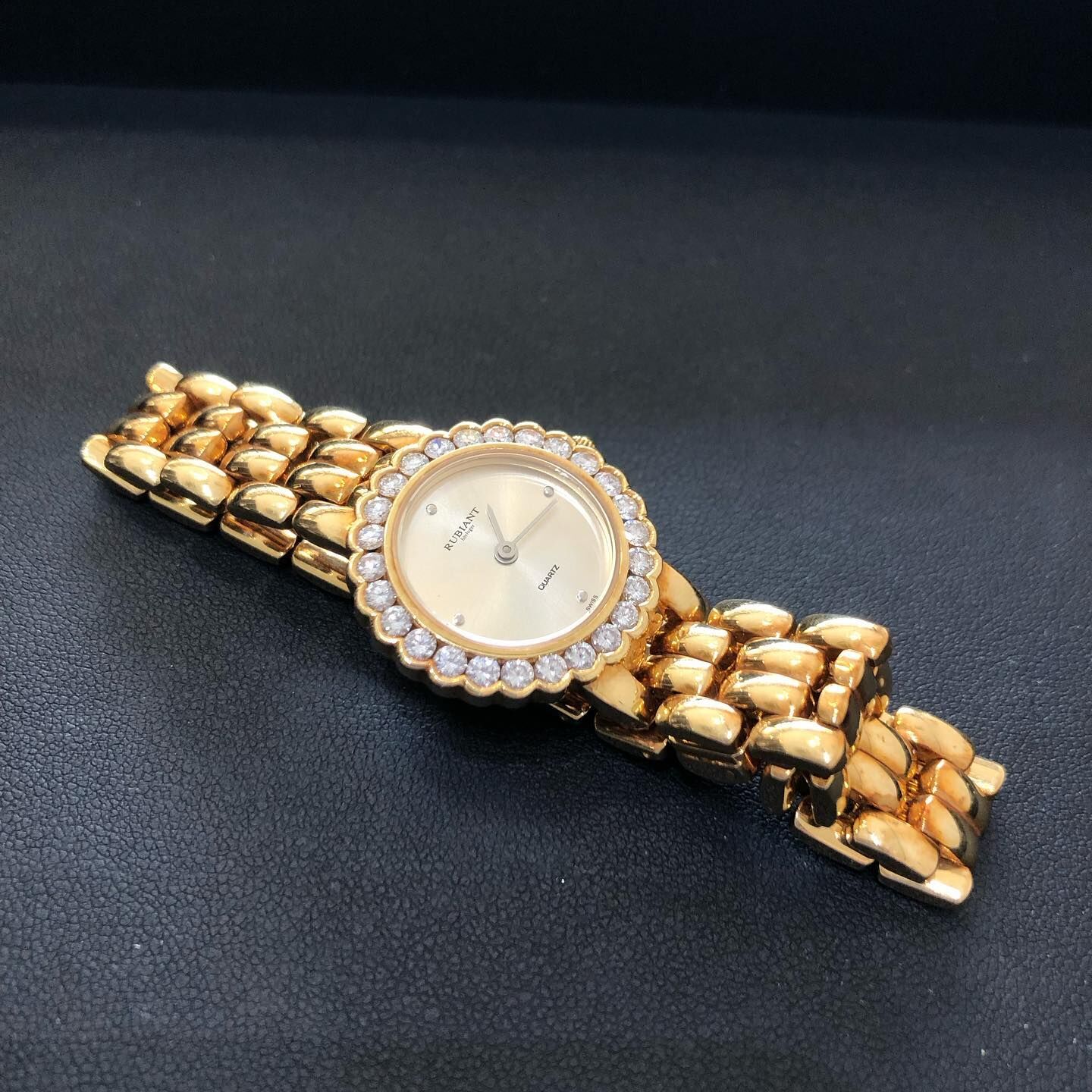 ルビアントの金無垢腕時計を買取させて頂きました✨ | ブログ | 加古川
